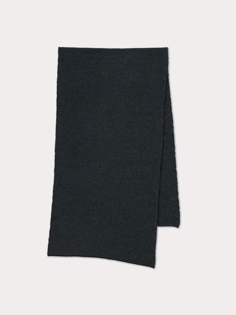 WIDE FINE STRIPE SCARF BLACK & LUGANO