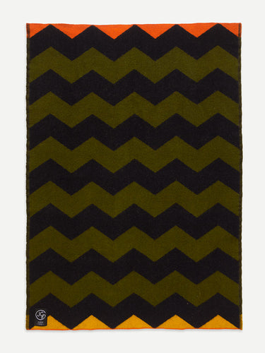 ZIGZAG BLANKET IN GREEN